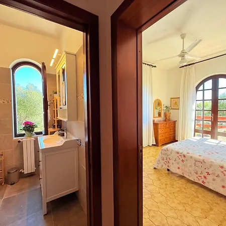 Vakantiehuis Breezy Garden Hideaway In *