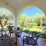 Breezy Garden Hideaway In Pula, Private Garden Holiday home