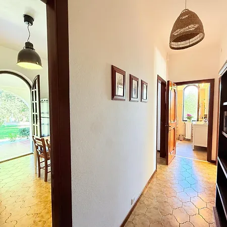 Breezy Garden Hideaway In Pula, Private Garden *