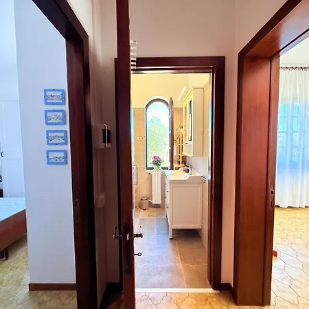 Breezy Garden Hideaway In Pula, Private Garden Pula